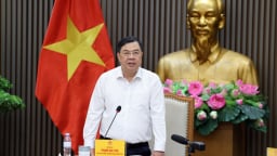Phó Thủ tướng Thường trực chỉ đạo công an rà soát phối trộn xăng E10 và xử nghiêm hành vi đưa tin xuyên tạc