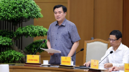 Thứ trưởng Bộ Công Thương nói rõ lý do để doanh nghiệp tự định giá xăng E10