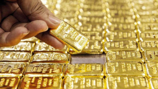 Giá vàng mới nhất: 'Bốc hơi' mỗi lượng hơn 3 triệu đồng