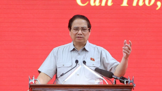 Chủ tịch tỉnh Sóc Trăng Trần Văn Lâu trực tiếp báo cáo Thủ tướng Phạm Minh Chính về Dự án cảng biển Trần Đề