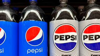  Vì sao Pepsi thua Coca sau 50 năm sản xuất ở Ireland: Bài học từ cuộc chiến ‘Cola War’