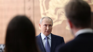 Ông Putin lần đầu tiên tuyên bố sẵn sàng đàm phán song phương với Ukraine