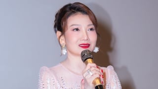 Nghệ sĩ Nhân dân Mỹ Uyên trật xương sườn vì bị vợ đạo diễn Victor Vũ tác động quá mạnh