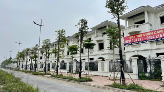 Xót xa hàng chục khu đô thị phía Tây Hà Nội bị bỏ hoang