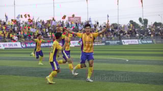 2 cựu tuyển thủ quốc gia toả sáng, Bắc Ninh FC áp sát ngôi đầu