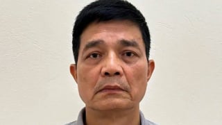 Cựu Cục trưởng Cục An toàn thực phẩm khai nhận 250 triệu đồng, doanh nghiệp 'ung dung' qua cửa làm giả thực phẩm chức năng