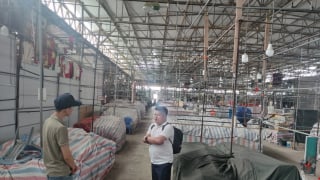 Vì sao hàng loạt tiểu thương tại Sơn La tạm ngừng kinh doanh?