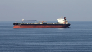 Xung đột Israel - Iran leo thang, điểm nghẽn Hormuz khiến thị trường dầu mỏ đối mặt với rủi ro sống còn