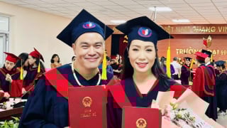 Danh hài giàu có bậc nhất showbiz gây sốc với hình ảnh khác lạ tại lễ tốt nghiệp thạc sĩ
