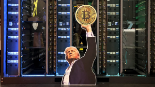 Công ty gia đình ông Trump mua lượng bitcoin khủng, tạo cú hích mới cho tiền điện tử