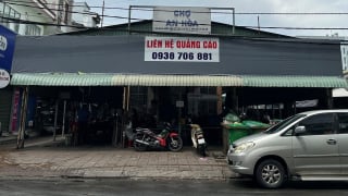 Người dân Cần Thơ bức xúc với bãi giữ xe thu 10.000 đồng/giờ đối với xe máy
