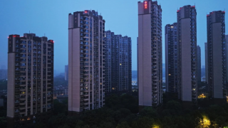 Evergrande bị hủy niêm yết trên sàn Hồng Kông - cú sốc cho bất động sản Trung Quốc
