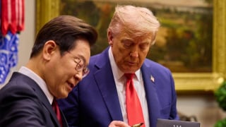 Lời khen bất ngờ của ông Trump giúp cổ phiếu công ty bút Hàn Quốc tăng vọt 60%