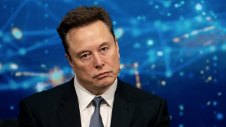 Elon Musk sắp trở thành người đầu tiên trên thế giới sở hữu tài sản nghìn tỷ USD