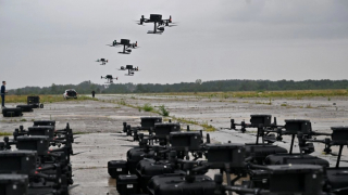 Ukraine giáng đòn mạnh khủng khiếp vào Moscow, Lipetsk, Nga bắn hạ hơn 100 UAV
