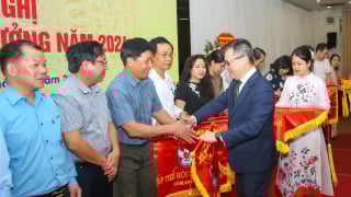 Liên Chi Hội nhà báo T.Ư Hội Nông dân Việt Nam nhận Bằng khen của Hội Nhà báo Việt Nam