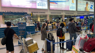 Nhiều chuyến bay bị delay tại sân bay Tân Sơn Nhất, Cục Hàng không yêu cầu kiểm tra