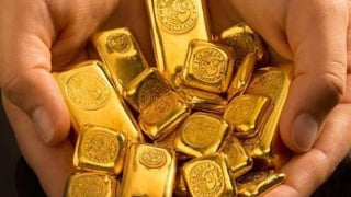 Giá vàng hôm nay 1/5: Liên tục lao dốc, vàng xuống mức thấp nhất trong 2 tuần