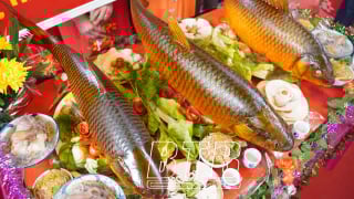 Cả làng ở Thái Bình đem cá to bự, ngon nhất đi thi tại một lễ hội nổi tiếng ở đất phát tích vương triều nhà Trần