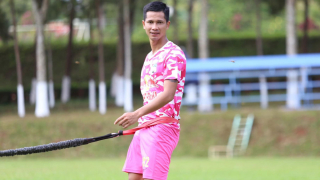 Hậu vệ HAGL: Cùng lứa với Công Phượng, cưới cháu gái anh hùng Núp
