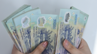 Hà Nội: Nhiều cán bộ nghỉ hưu trước tuổi, có trường hợp nhận hơn 2,5 tỷ đồng