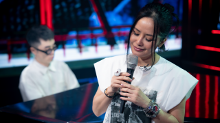Diva Hồng Nhung kể về phút giây tắt điện thoại, nằm gục ở cuối giường bệnh
