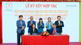 Sanest Khánh Hòa tổ chức lễ ký kết hợp tác phát triển thương hiệu mỹ phẩm với Công ty Sallycos 