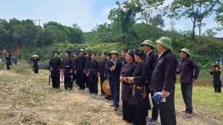 Chùm ảnh: Đắm say câu hát sli tại Chợ tình Xuân Dương ở phía Bắc tỉnh Thái Nguyên