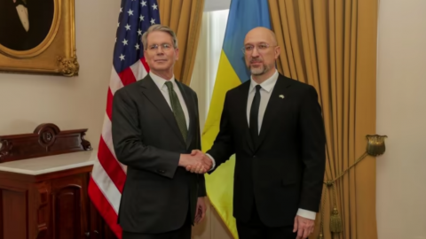 Mỹ bất ngờ nhượng bộ Ukraine về viện trợ đã cung cấp
