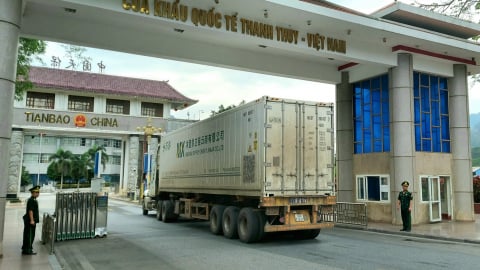Cửa khẩu Quốc tế Thanh Thủy sôi động dịp nghỉ lễ  