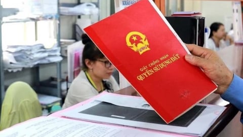Vì sao người dân cần làm gấp sổ đỏ trước năm 2026?