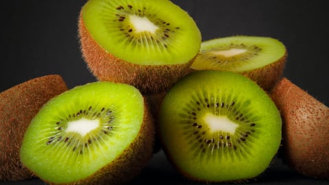 Cách chăm sóc da bằng quả kiwi có thể nhiều người chưa biết