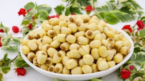 Cách chữa đau đầu bằng hạt sen: Giải pháp tự nhiên an toàn, hiệu quả từ y học cổ truyền