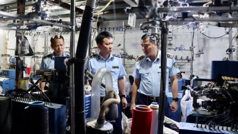 Kiểm tra, phát hiện công ty có dấu hiệu làm giả nhãn thương hiệu UNIQLO
