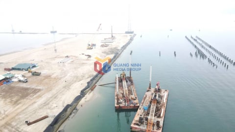 Đẩy nhanh tiến độ xây dựng Bến cảng tổng hợp Vạn Ninh hơn 2200 tỷ đồng