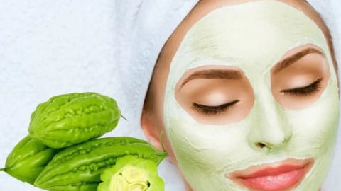 Cách chăm sóc da bằng mướp đắng