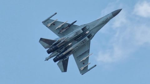 'Giăng bẫy săn mồi thành công': Ukraine bắn rơi 'át chủ bài' Su-35 của không quân Nga
