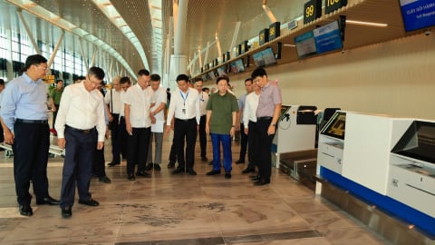 Phó Thủ tướng lệnh “xử lý triệt để” việc rò nước ở nhà ga T3 Tân Sơn Nhất