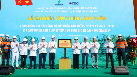 Hoàn thành 33 chân đế điện gió xuất khẩu:  Dấu ấn chào mừng Đại hội Đảng bộ Petrovietnam lần thứ IV