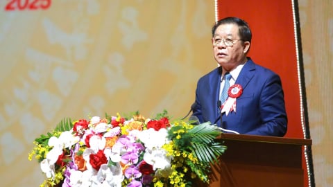 Trưởng Ban Tuyên giáo và Dân vận Trung ương: 'Trí tuệ nhân tạo không thay thế được bản lĩnh, cốt cách, sự dấn thân vì cộng đồng của báo chí'