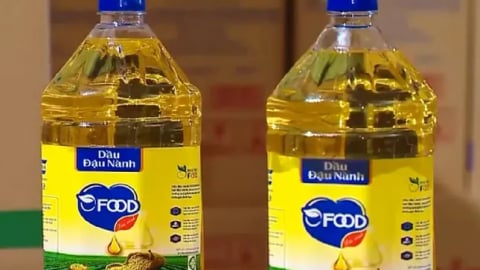Phanh phui đường dây ‘phù phép’ dầu ăn cho vật nuôi thành dầu ăn cho người 