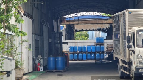 Đường dây “hô biến” dầu ăn chăn nuôi thành dầu ăn cho người: Ai phải chịu trách nhiệm? 