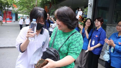Đề thi môn Vật lý tốt nghiệp THPT 2025 full mã đề theo chương trình mới