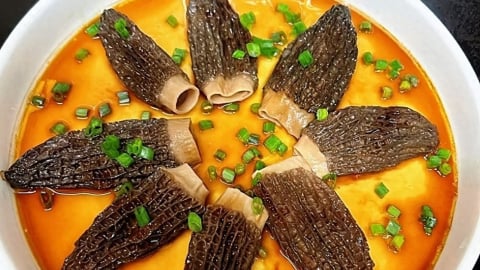 Loại rau dại đắt nhất Việt Nam, có kali gấp 8 lần chuối, bề ngoài xấu xí, vị ngon hơn thịt, mùa hè ăn cực bổ 