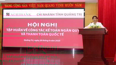 Agribank Quảng Trị tập huấn nghiệp vụ hướng tới mục tiêu phục vụ khách hàng tốt hơn mỗi ngày