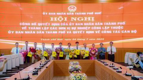 Huế công bố quyết định bổ nhiệm lãnh đạo 3 Ban Quản lý dự án đầu tư xây dựng khu vực 