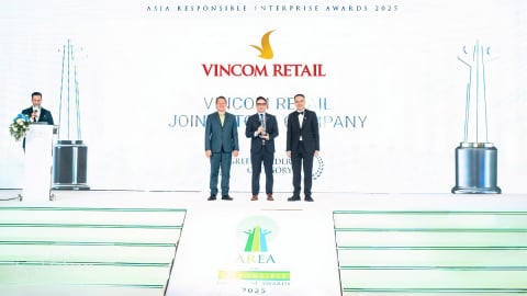 Vincom Retail tiếp tục được vinh Top 50 Công ty niêm yết tốt nhất Việt Nam 2025 và Lãnh đạo Xanh Châu Á