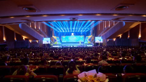 Hơn 3000 vị trí việc làm dành cho sinh viên Trường Đại học  Văn Hiến trong Lễ tốt nghiệp