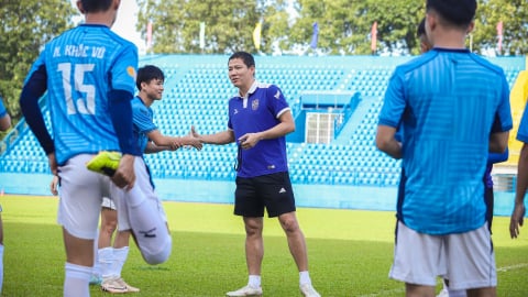 Cựu sao HAGL từng lọt tốp 40 tài năng trẻ thế giới thử việc tại B.Bình Dương