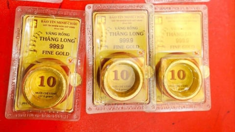 Giá vàng hôm nay 10/7: Giá vàng nhẫn giảm tới 700.000 đồng/lượng